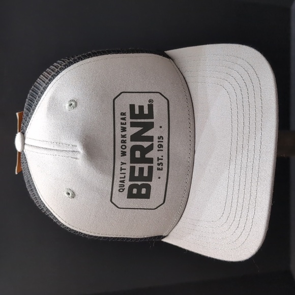 NWTBerne Work Wear Gray and Black Snapback Mesh Cap kyle Butt 2024 Golf Classic - Picture 2 of 9